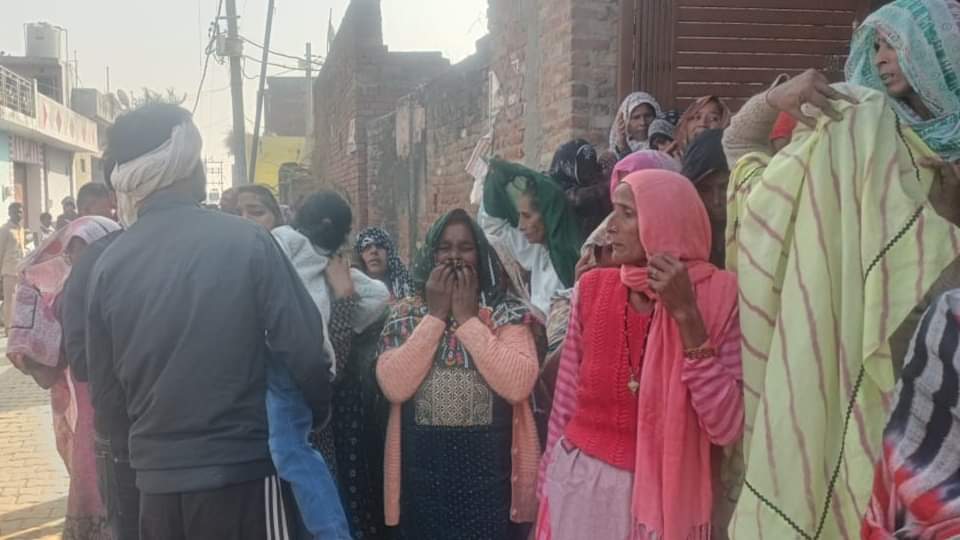 Delhi blast: Bodies were blown to pieces, two people from Amroha district lost their lives