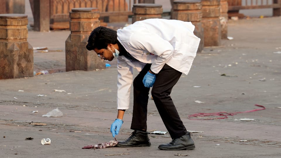 Bomb Blast Conspiracy: Posters reveal the secret