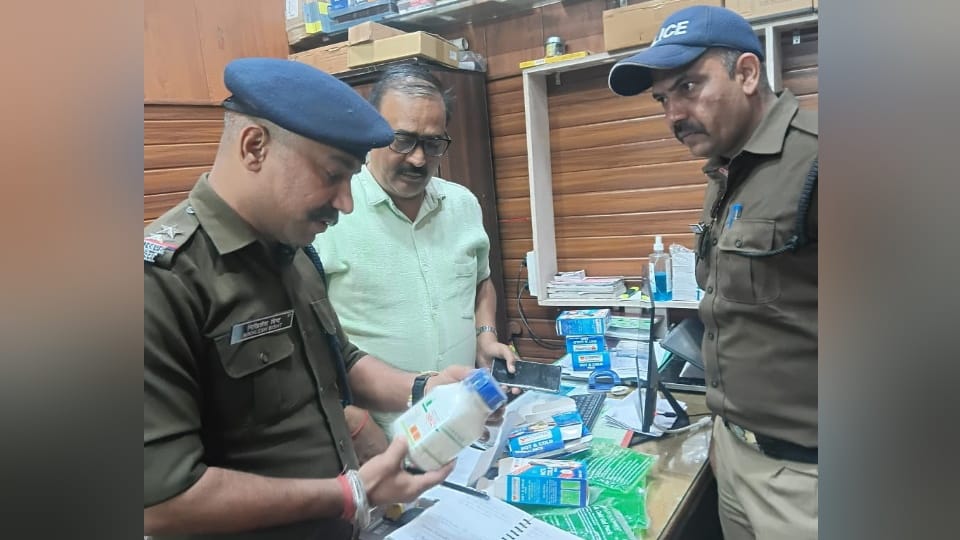 Delhi Blast Police teams formed for investigation in Uttarakhand gathering information about Chemical Purchase