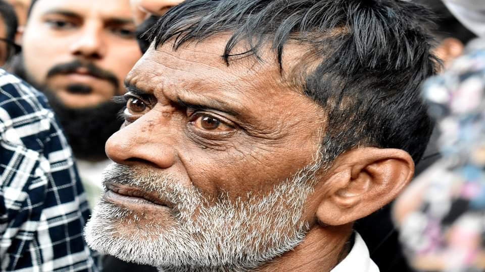 Delhi Blast: Mohsin did not get the soil of Meerut, he was buried in Delhi,, brother said this