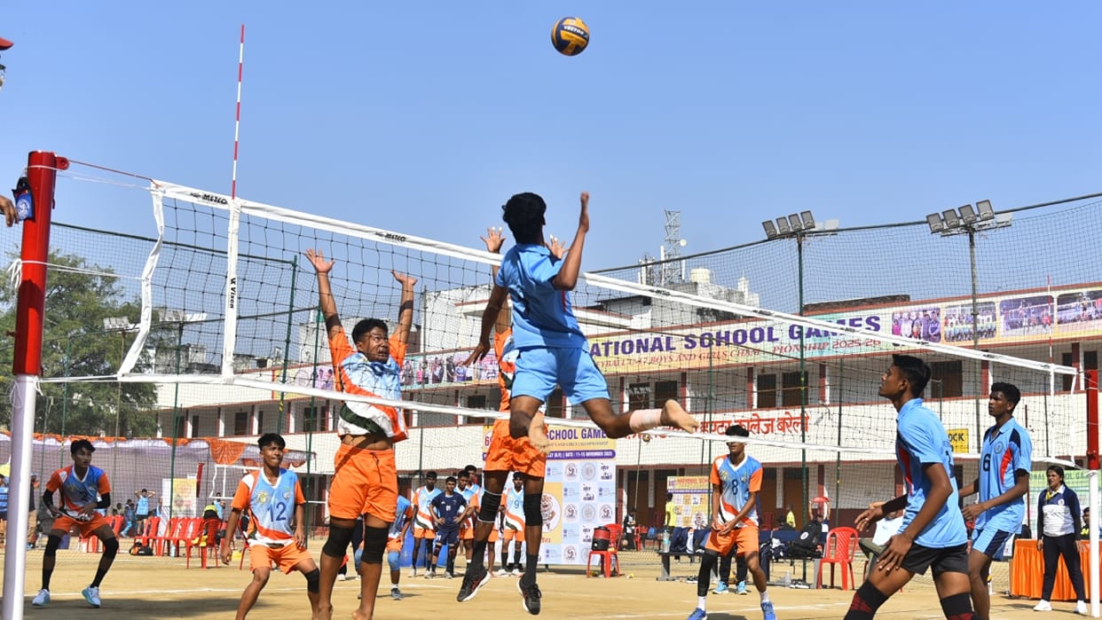 National Volleyball Championship begins in Bareilly, UP teams start with a win on the first day