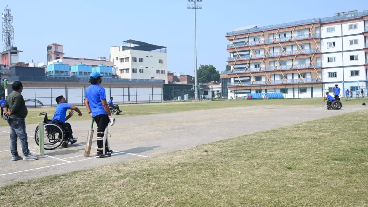 Sports news of wheelchair cricket Divya Mega Olympics regional athletics in Varanasi