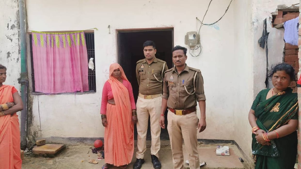 Lucknow: Police saved a young man's life in ten minutes; he had hanged himself in anger...they arrived on info