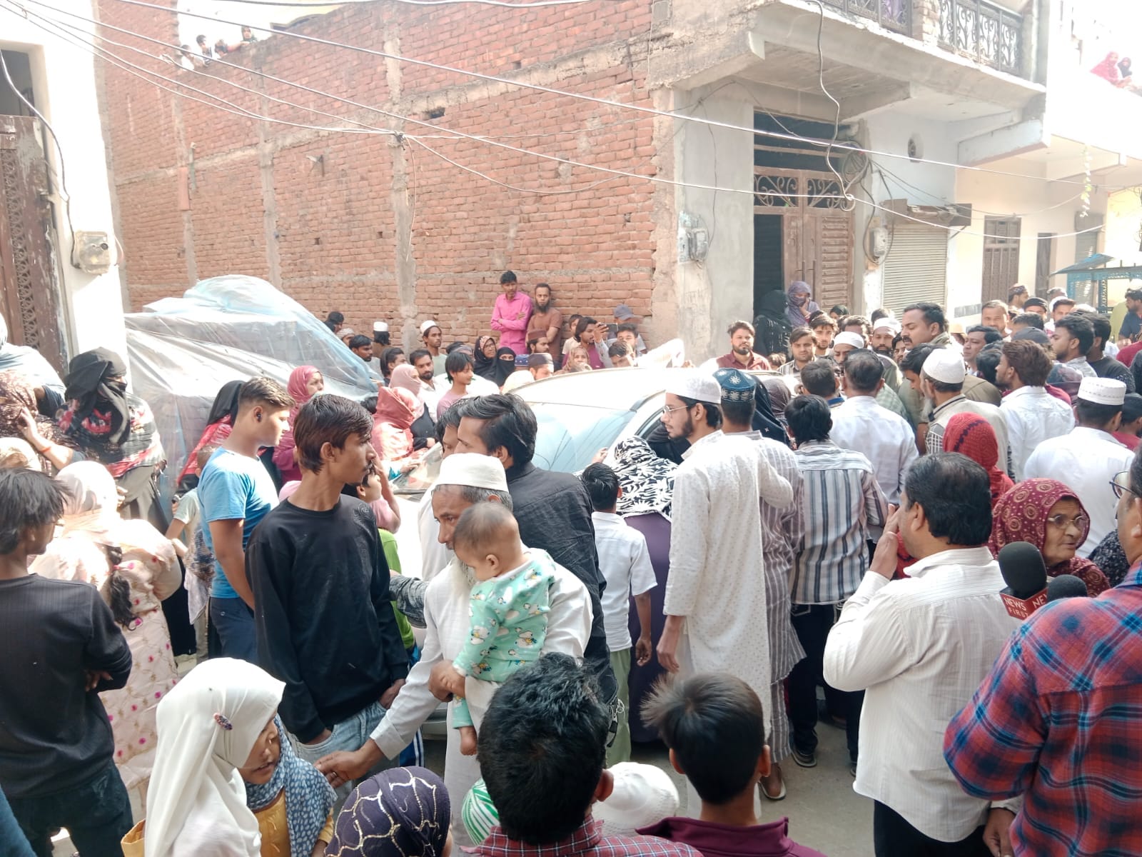 Delhi Blast Victim Mohsins Family Refuses Cremation After Wife Insists on Taking Body Back to Delhi
