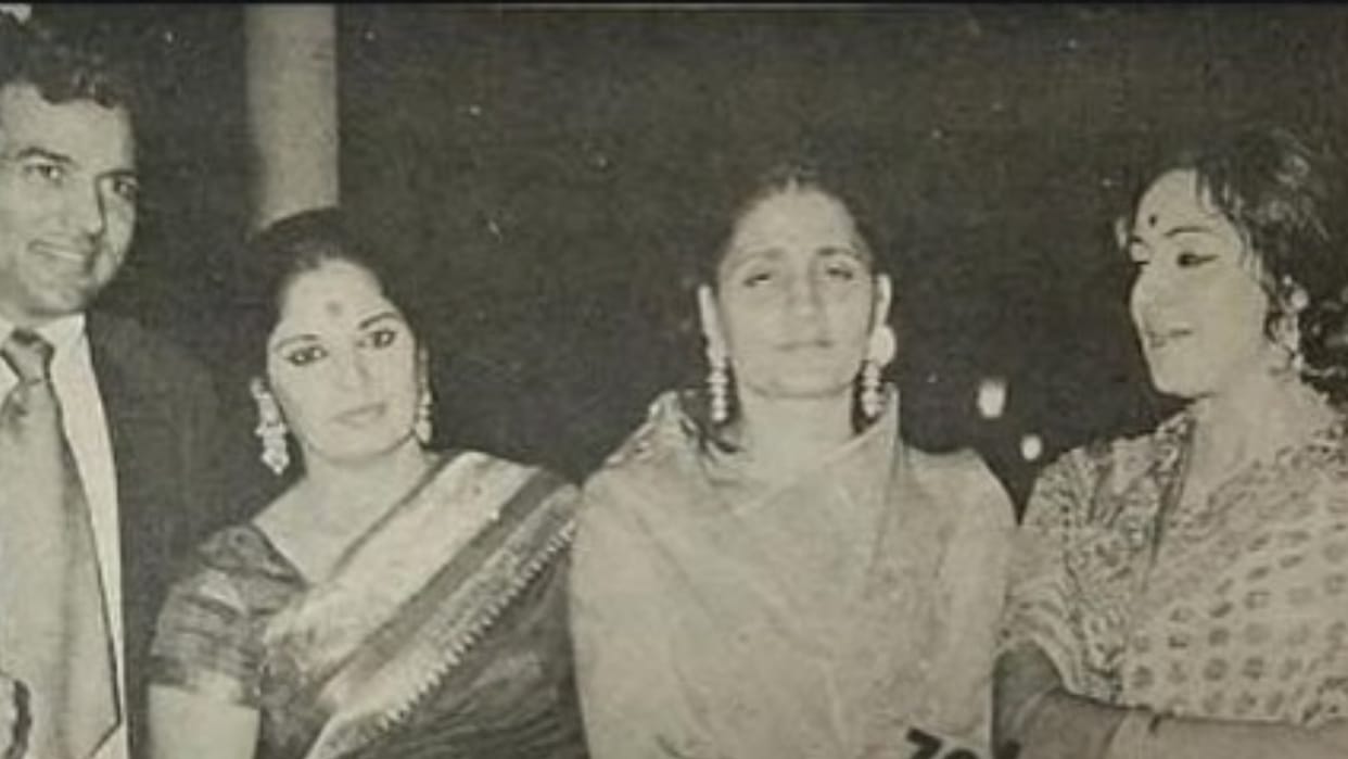 When Prakash Kaur Hema Malini Came Together Know Sunny-Bobby Bond With Their Stepmother