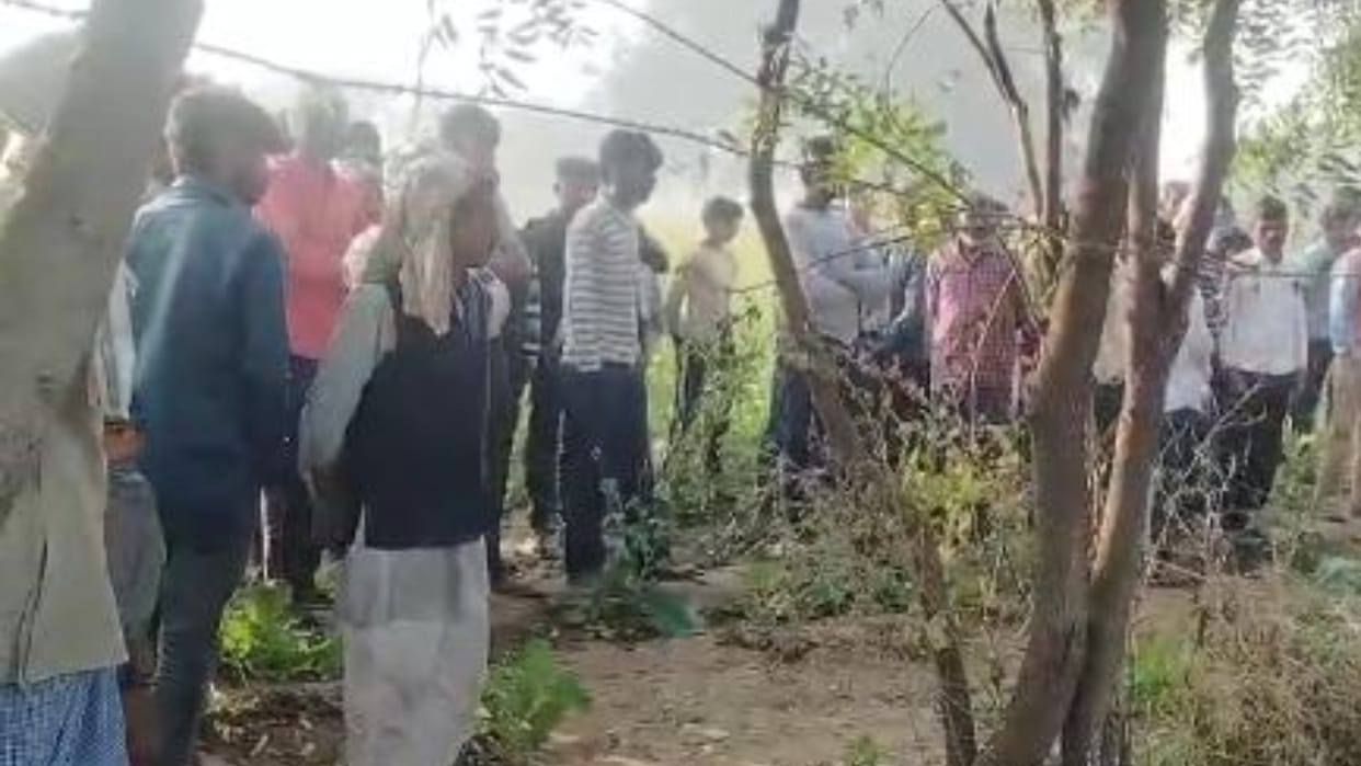 dead body of man was found hanging from a tree outside the village in Budaun