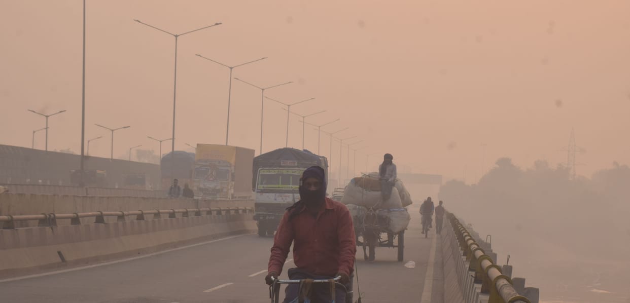 Agra Metro Construction Pushes AQI Beyond 485 Air Turns Hazardous
