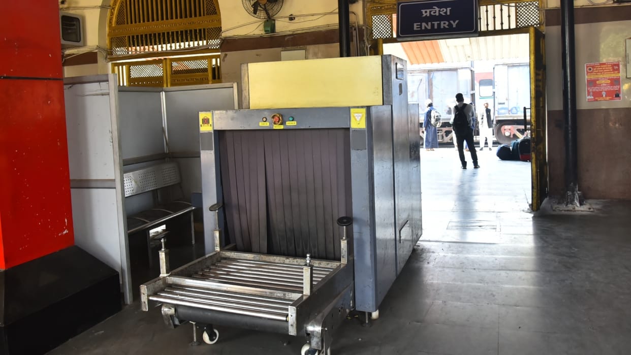There are no security personnel at Bareilly Junction nor are there any checks