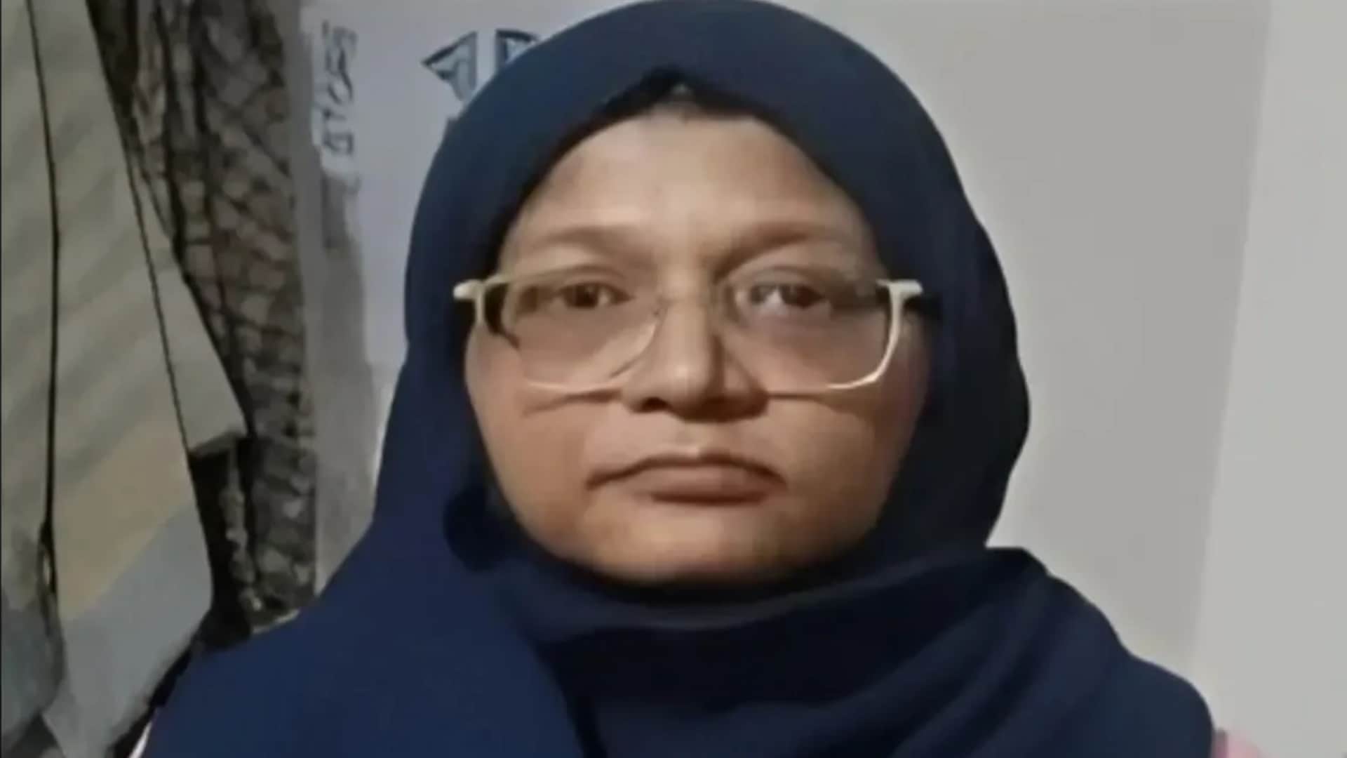 Delhi Blast Rs 18.5 lakh cash gold biscuits foreign currency recovered from Dr Shaheen flat