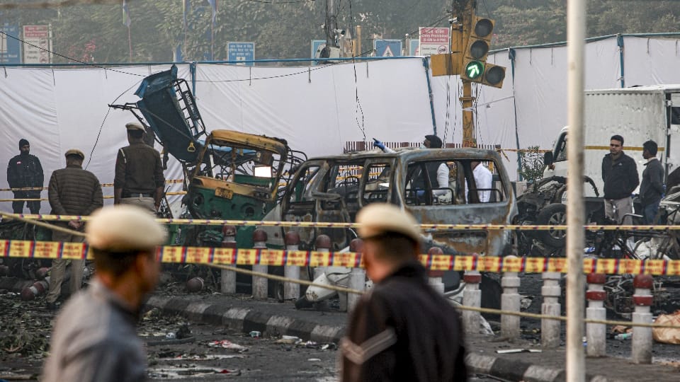 US double standered Posts On delhi Blasts called explosion and pakistan incidents called Terrorism