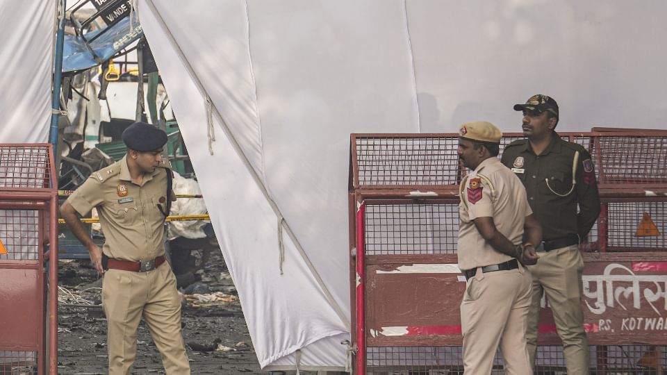 Delhi Blast big reveal Bomb not fully prepared car contained two types of explosives Umar carried out blast