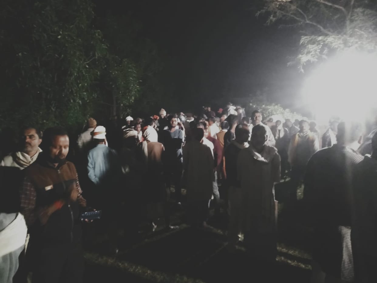 Delhi Blast: Body of Delhi blast victim Dinesh reaches home at night, chaos ensues