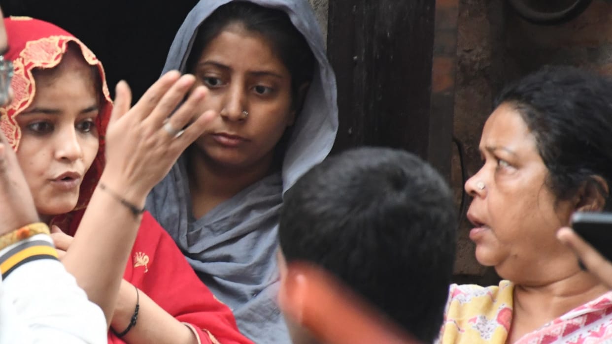 Delhi Blast: Dr Shaheen's records will be searched at Lucknow's Lalbagh Girls College, may yield some clues...