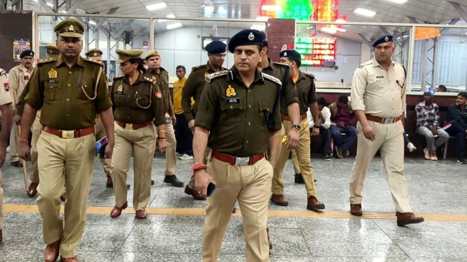 New reveal about Dr. Adil The car used to come to Dr. Adil at night He ordered food online IN Saharanpur