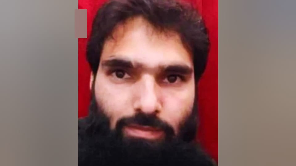 Terrorist connection: Dr. Adil's WhatsApp chat revealed the secret, he had asked for eight lakhs from hospital