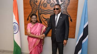 Botswana president lauds Indian Supreme Court, Tagore, teachers during meet with Murmu