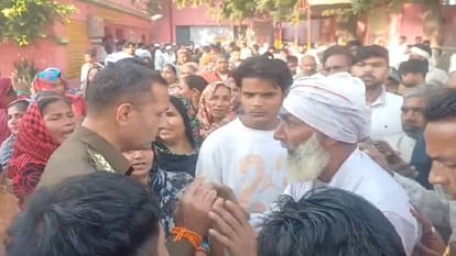 Baghpat: A young man who had come to bury his mother was beaten to death outside the cemetery