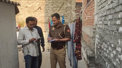 Kanpur Due to monkeys wall of house collapsed roof caved in three injured after buried under debris