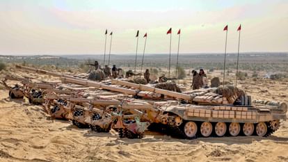 Operation Trishul: धमाकों से गूंजा पश्चिमी राजस्थान का आसमान, मरु ज्वाला अभ्यास में युद्ध कौशल का गजब अंदाज Operation Trishul Indian Army and Air Force Display War Power in desert of Rajasthan