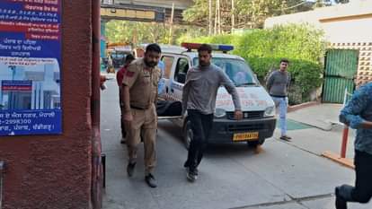 Encounter in Derabassi Mohali two gangsters injured and arrested