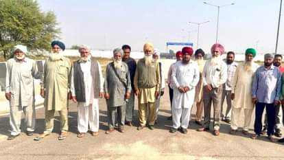 Farmers of Etiyana are worried about getting their tubewell connections transferred complaint letter to CM