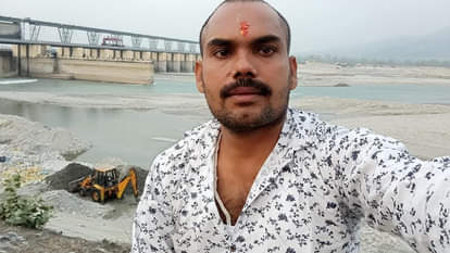 Kanpur Accident: Two people including a home guard died in a collision between dumper