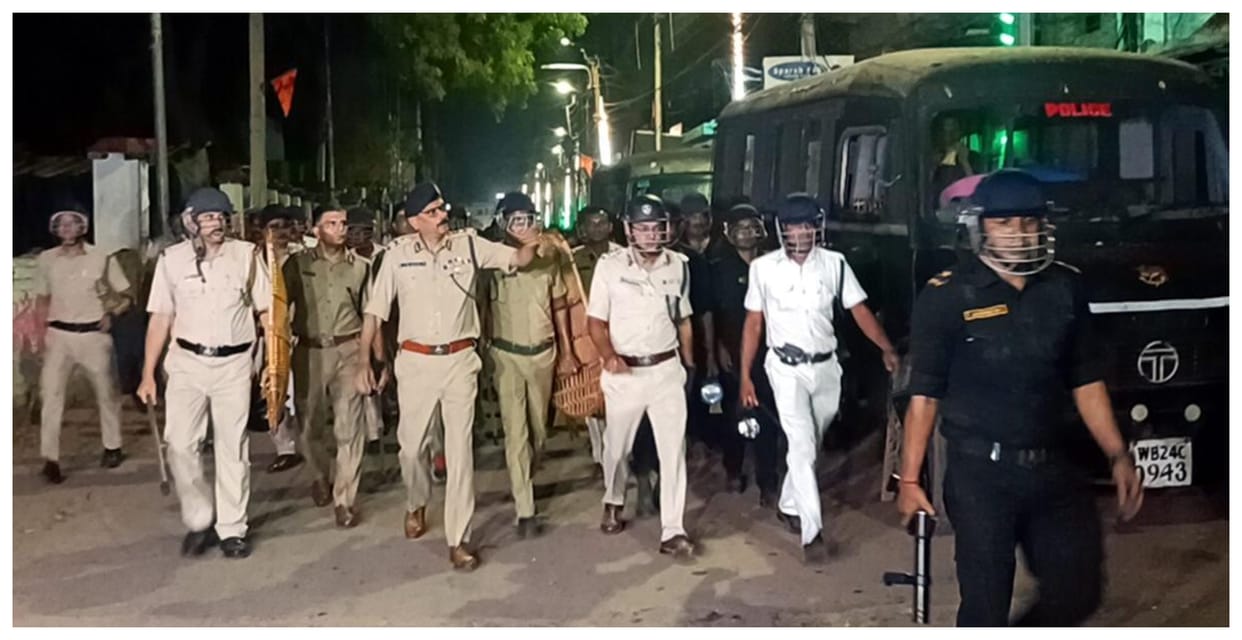 Huge quantity of explosive gelatin sticks seized one arrested in West Bengal Birbhum