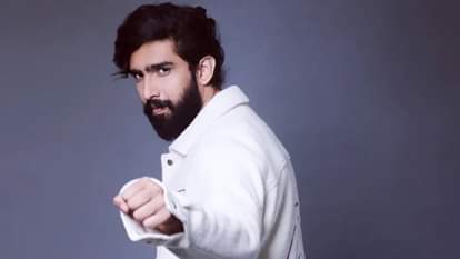 Bigg Boss 19 Amaal Mallik Taunt Tanya Mittal Praise Farhana Bhat In Recent Episode