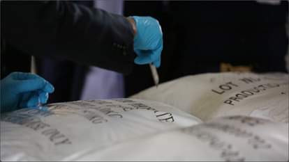 Chinese scientist pleads guilty in US smuggling case, to be quickly deported, Hindi News