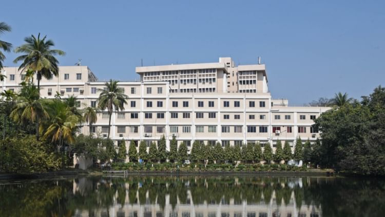 Kolkata: कोलकाता के आईएसआई में नफरती संदेश पर बवाल, छात्रों ने निकली रैली; पोस्टर लगाकर दिया समावेशन का संदेश