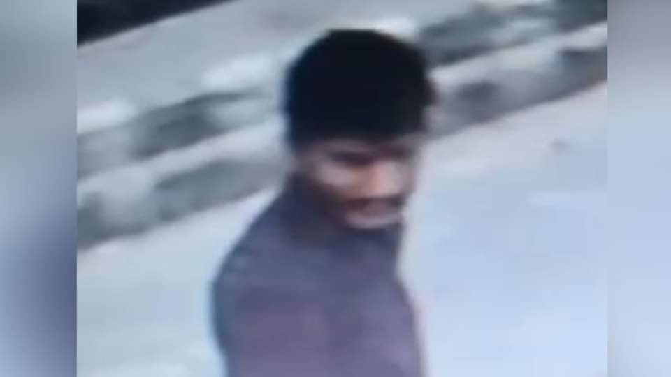 Delhi blast Dr Umar travelled several locations before reaching Red Fort CCTV footage shows  leaving mosque