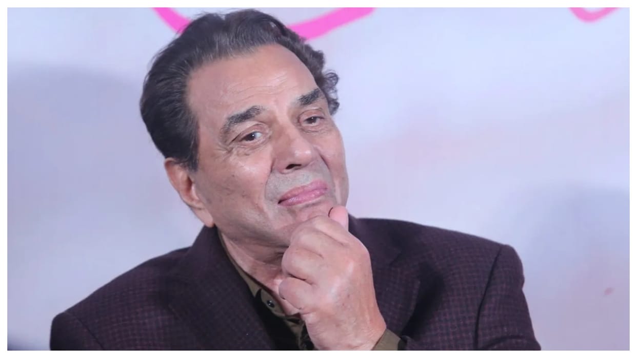 Amid Dharmendra Health Condition Ambulance spot Outside Legend Actor House