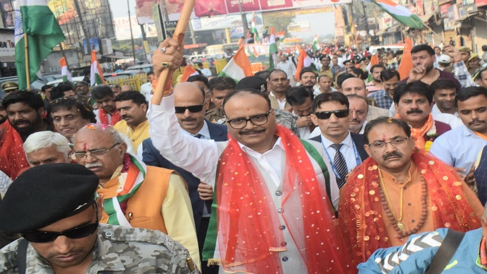 Deputy CM in Meerut: Brijesh Pathak said - Congress fed biryani to the terrorists