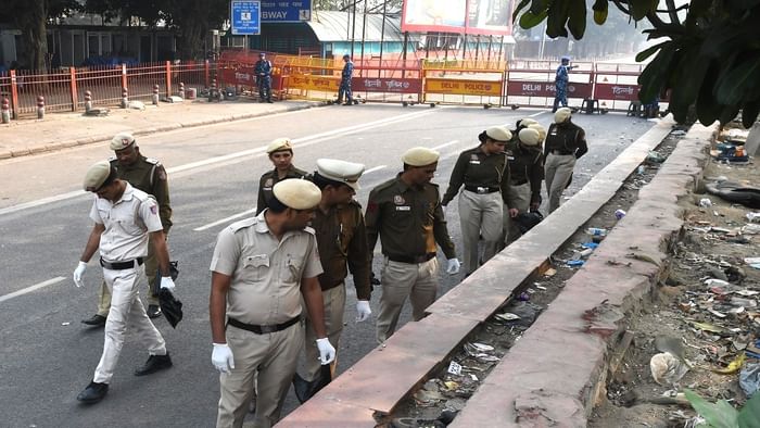 Delhi blast One of dr. Umar toes and some pieces of flesh stuck to engine parts remain