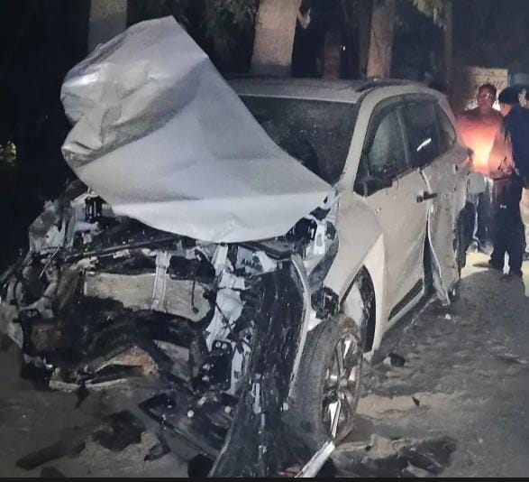 Innova car hits bike brother-in-law and sister-in-law die In Gurugram
