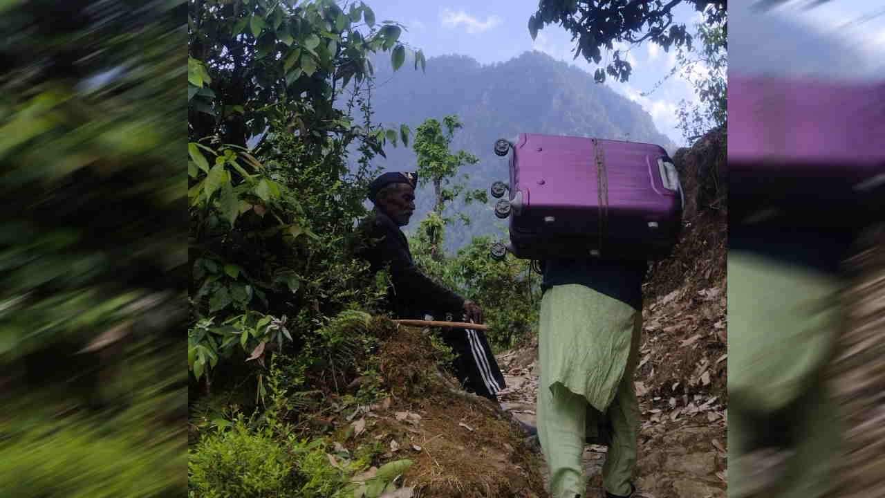 Road inconvenience is becoming a hindrance in youth relationship Karnaprayag Barkot Village Chamoli News