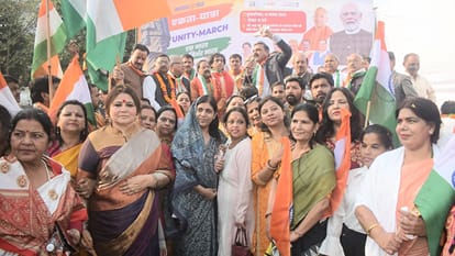 Deputy CM in Meerut: Brijesh Pathak said - Congress fed biryani to the terrorists
