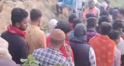 sitamarhi youth dead body found near dumaria ghat murder suspected police investigation ongoing