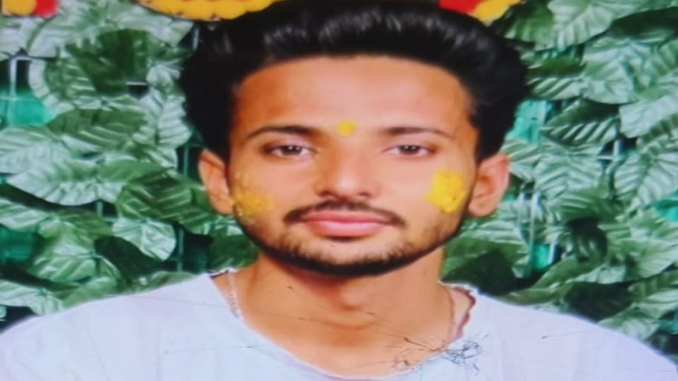 Dead body of young man found on third floor of Barnala civil Hospital