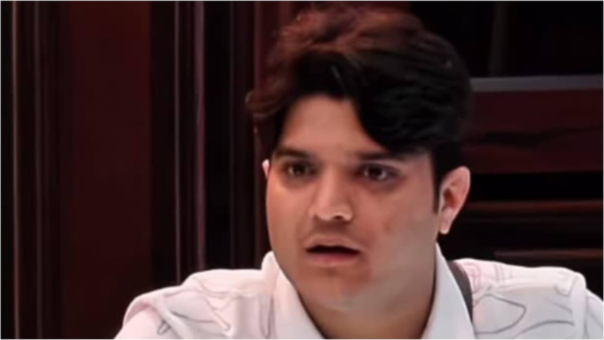 Bigg Boss 19: Mridul Tiwari evicted in shocking mid week exit salman khan show fans call elimination unfair