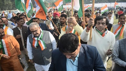 Deputy CM in Meerut: Brijesh Pathak said - Congress fed biryani to the terrorists