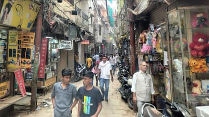 Government land is searched for in area around Dalmandi in Varanasi