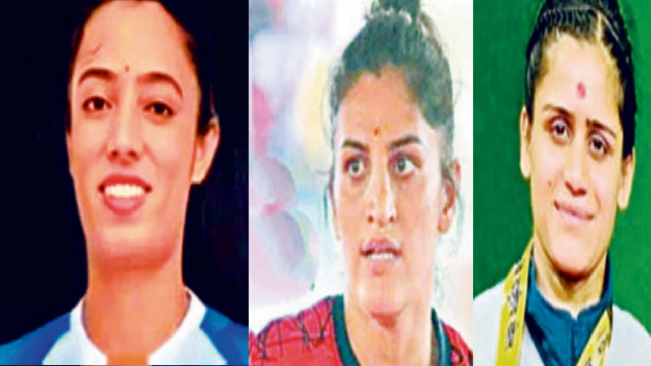 रितु नेगी, पुष्पा राणा व साक्षी शर्मा।