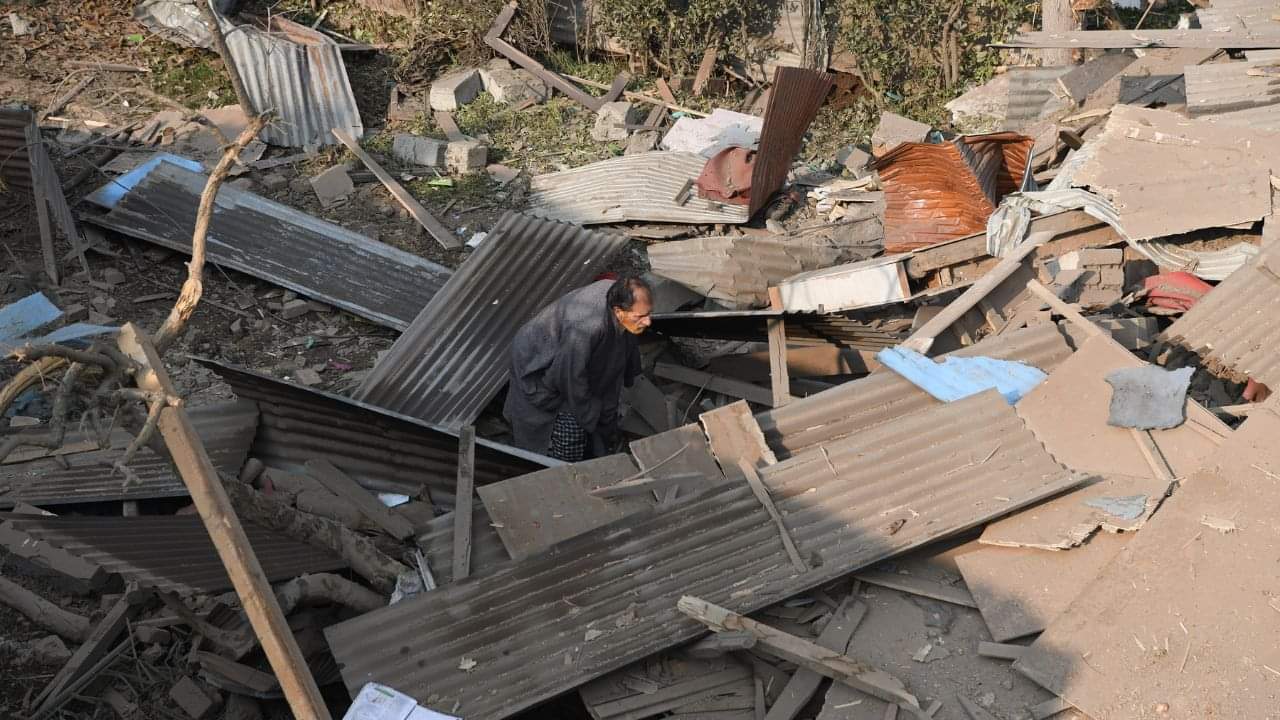 Pulwama house of Dr Umar Nabi involved in Delhi blast demolished Srinagar