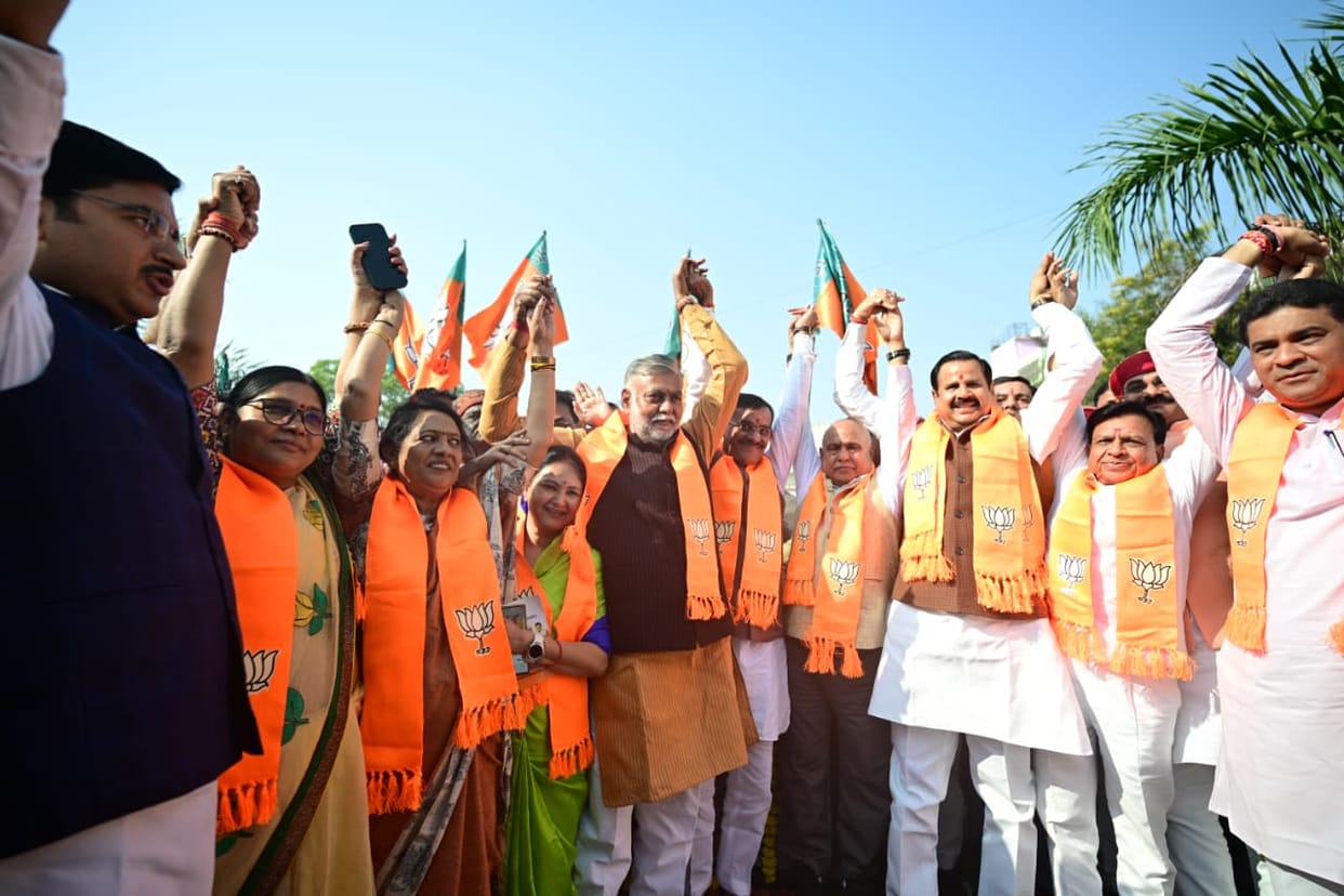 Bhopal News: Celebrations at the BJP office in Bhopal over the Bihar election victory, leaders said – victory