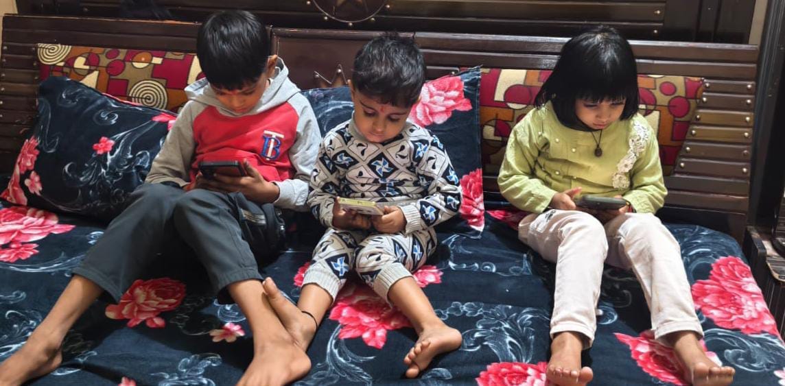 Childhood Fades as Mobile Screens Take Over Bal Diwas Special Report