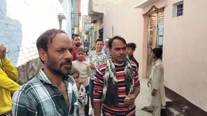 Mother throws newborn baby in garbage heap