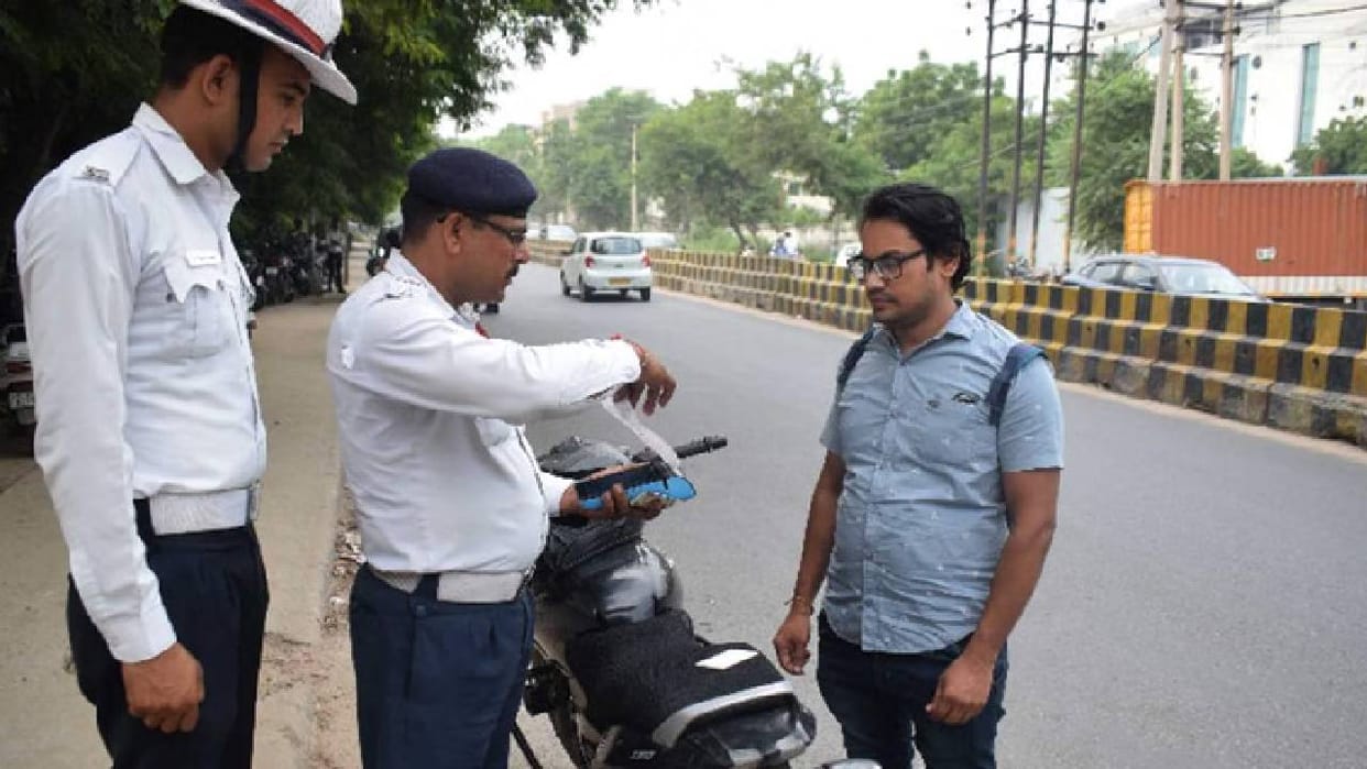 UP: Strict action against those who do not pay challan, 654 vehicles will be seized, DLs of 10,648 vehicle own