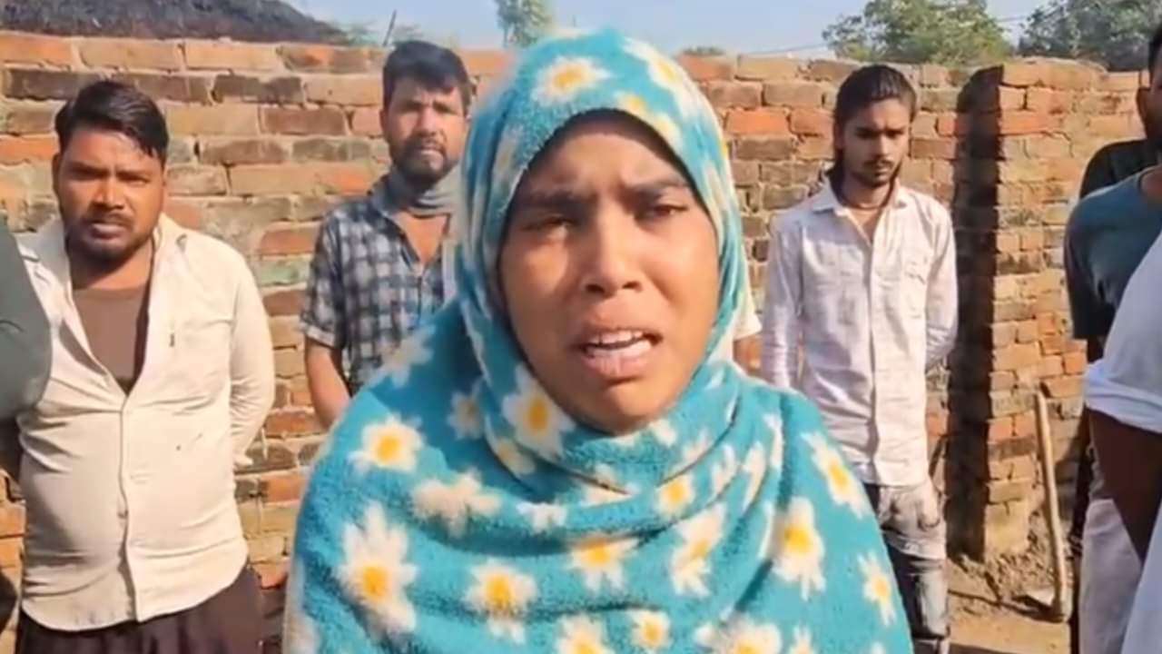 young man killed his wife and innocent children and then committed suicide by hanging himself In Shravasti