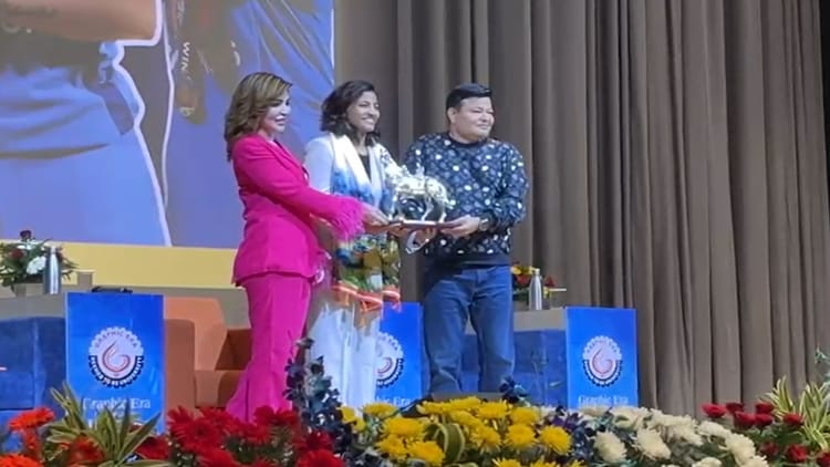 Dehradun: ग्राफिक एरा में क्रिकेटर स्नेह का हुआ भव्य स्वागत, कहा-सबसे बड़ी चुनौती थी महिला क्रिकेट की पहचान